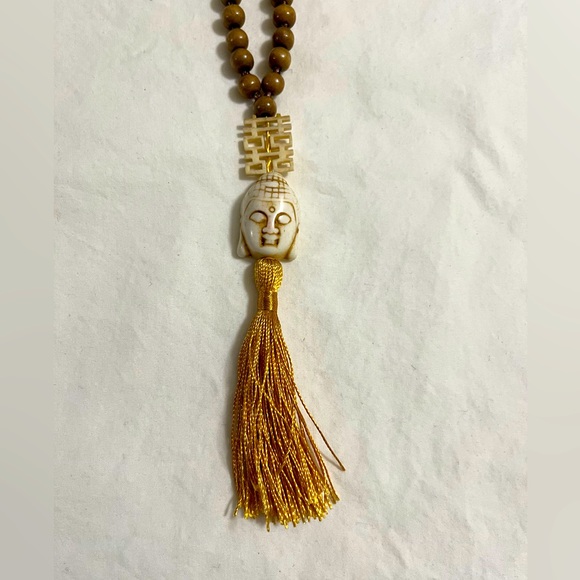 Wooden Bead Tassel Necklace.  Never Worn - Picture 1 of 3